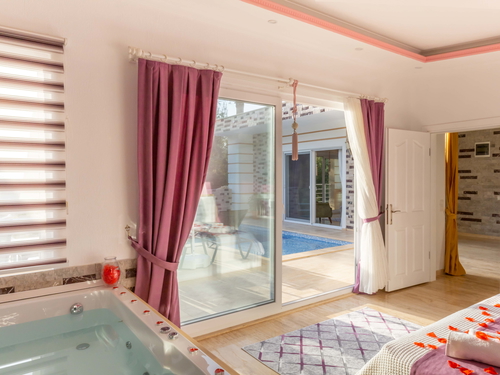  gece  -  Kasım
  | Kalkan Akbel Villa: Doğa Manzaralı, Jakuzili, Korunaklı Havuzlu, 4 Kişilik